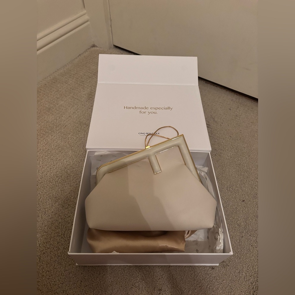 Cinq Boutique White Purse